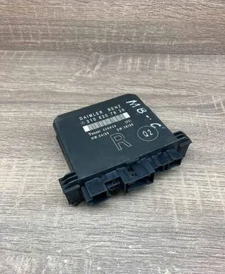 Mercedes-Benz C W202 Door control unit/module 2108207626 356826 USED