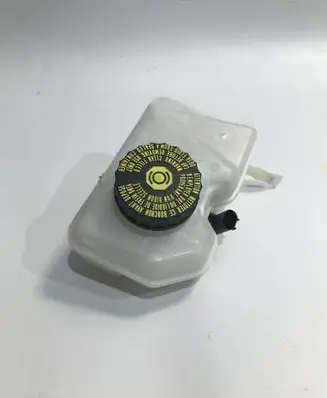 BMW X2 F39 Brake fluid reservoir 6860686