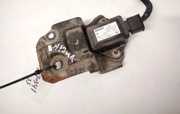 Toyota Avensis T250 ESP acceleration yaw rate sensor 0265005273 89183-05020