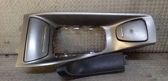 Citroen C5 Gear shifter surround trim plastic 9682457677