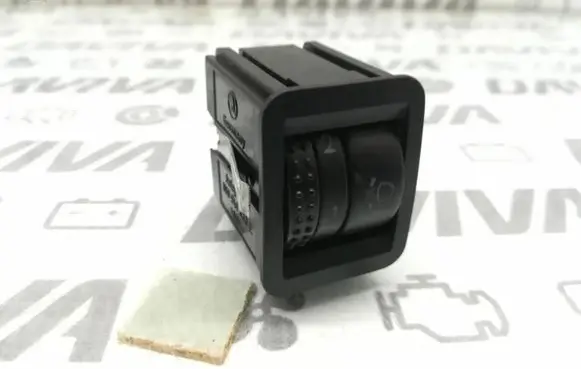 Skoda Octavia Mk2 (1Z) Headlight level height control switch 1U0941333E