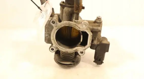 Hyundai i30 Throttle body valve 351002B060