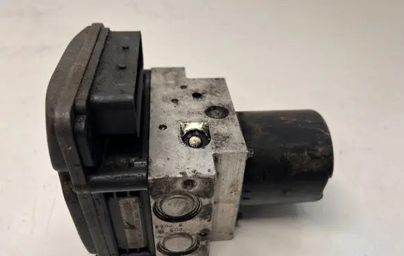BMW 5 E60 E61 ABS Pump 34516783360