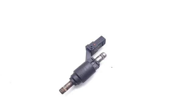 Opel Zafira B Fuel injector 24404012 3860501