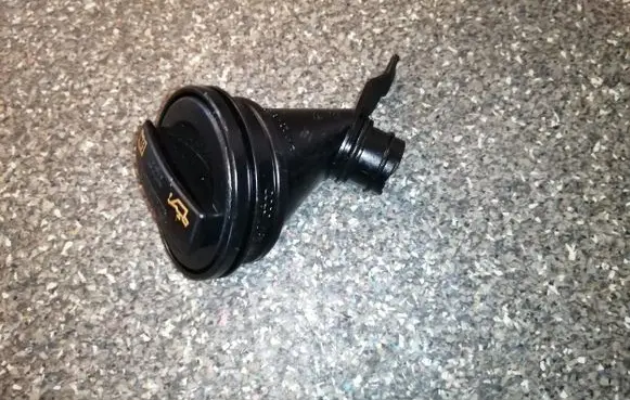 Audi Q7 4L Oil fill pipe 059103482C