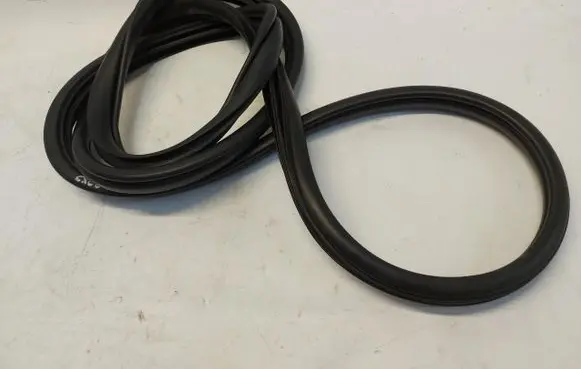 Front door rubber seal