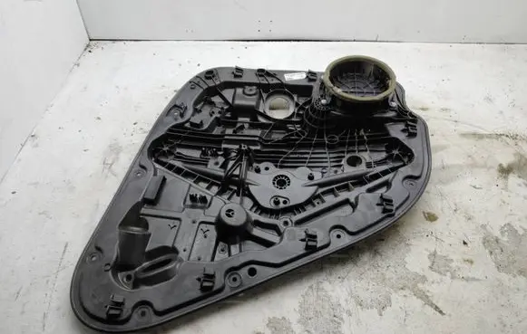 Volvo XC40 Rear window lifting mechanism without motor 4219310 20190903