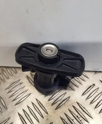 Mercedes-Benz C W204 Tailgate exterior lock A2047580014