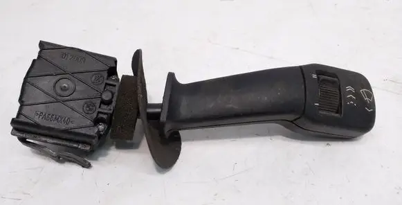 BMW 5 E39 Wiper control stalk 8352013