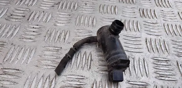 Volvo XC90 Windscreen/windshield washer pump 9169611