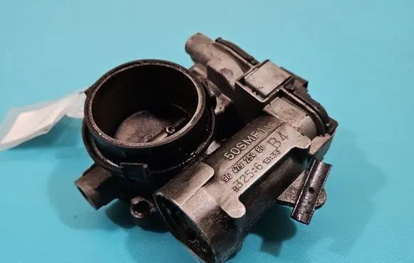 Citroen C4 I Throttle body valve 9647925480 IMPRK1493000