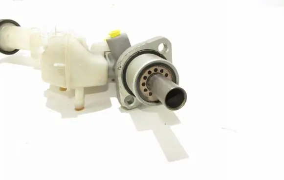 Nissan Micra Master brake cylinder 8200304083