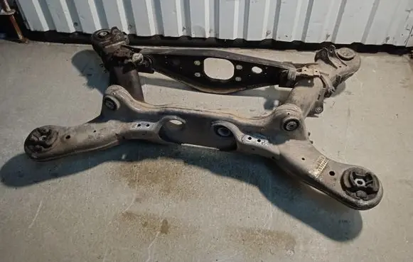 Mercedes-Benz CLS C219 Rear subframe 2190400