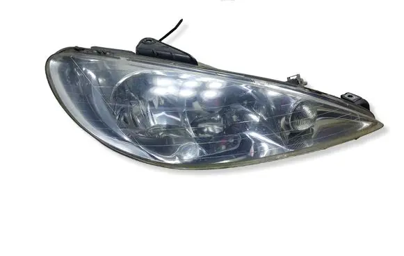 Peugeot 206 Headlight/headlamp 9628666780KASACJA 9628666780