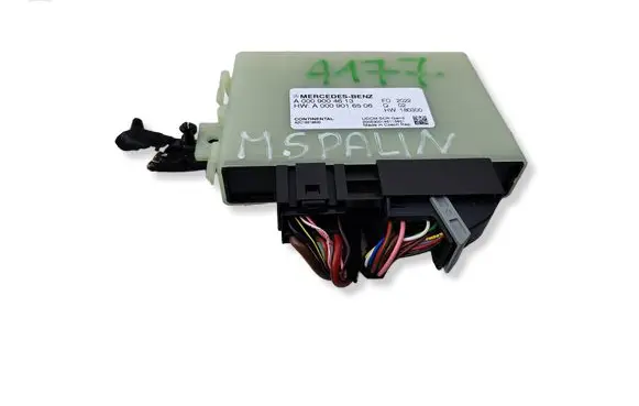 Mercedes-Benz A W177 Reducing agents exhaust control unit A0009004613