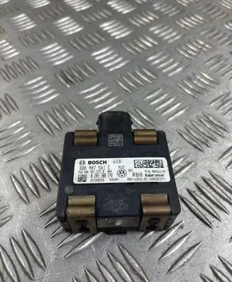 Volkswagen PASSAT B8 Distronic sensor radar 3Q0907561C