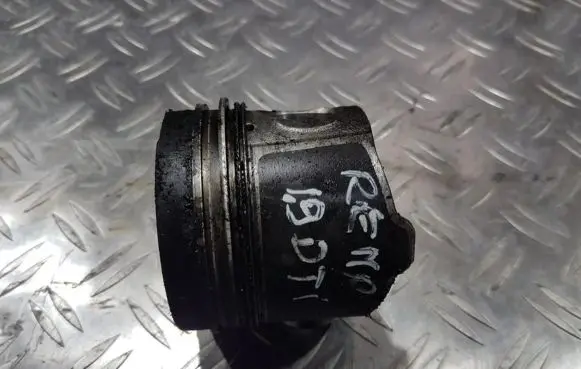 Renault Scenic I Piston 