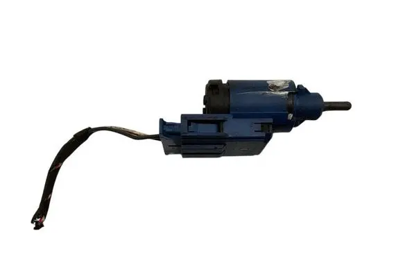 Volkswagen PASSAT B5.5 Brake pedal sensor switch 1J0927189 00523 011101