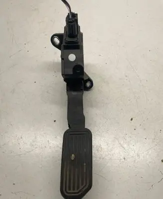 Toyota Auris E180 Accelerator throttle pedal 7811002120 14119A 22751661114