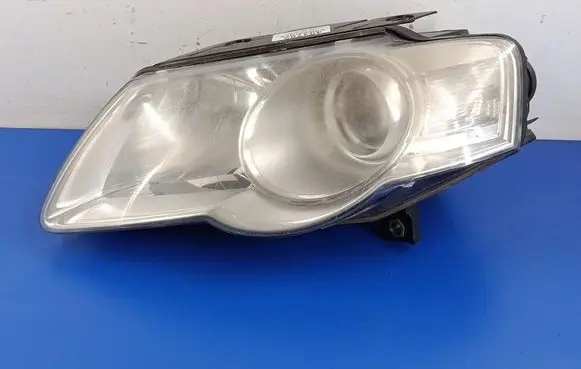 Volkswagen PASSAT B6 Headlight/headlamp 3C0941005Q