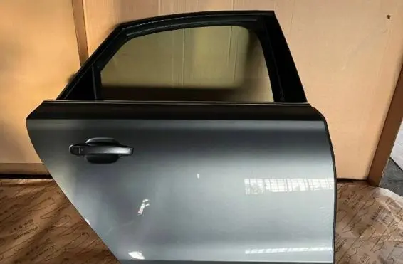 Audi A8 S8 D4 4H Rear door