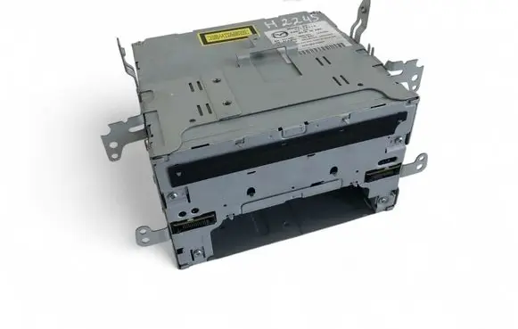 Radio/CD/DVD/GPS head unit