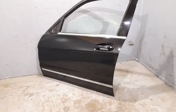 Mercedes-Benz GLK (X204) Front door 2047220710 2047205300