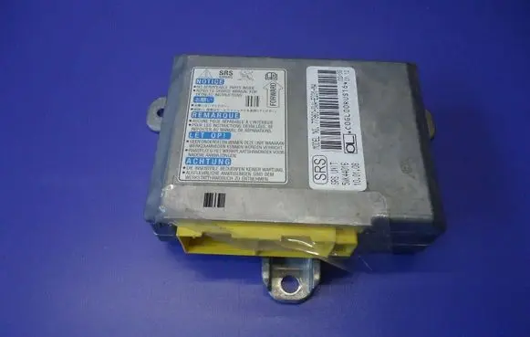 Honda CR-V Airbag control unit/module 77960SWAE231M4
