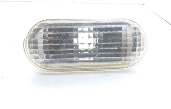 Ford Focus Front fender indicator light 4M5A13K309AA