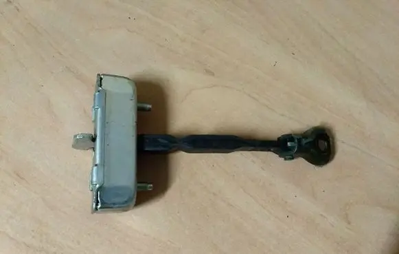Toyota Corolla Verso E121 Front door check strap stopper