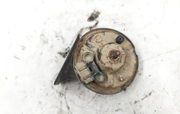 Volkswagen PASSAT B4 Horn signal 00884