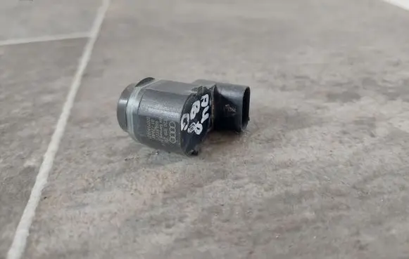 Audi A4 S4 B8 8K Parking PDC sensor 420919275