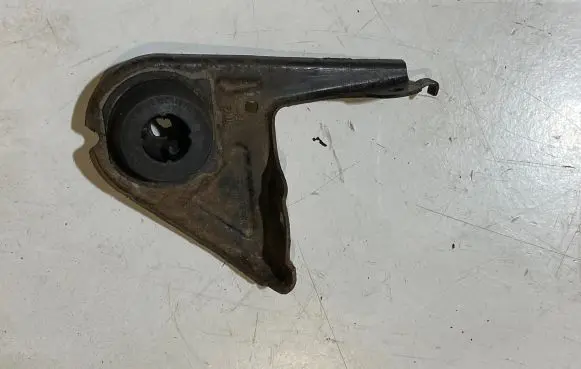 Ford Mustang VI Muffler mount bracket/holder FR335A261BA
