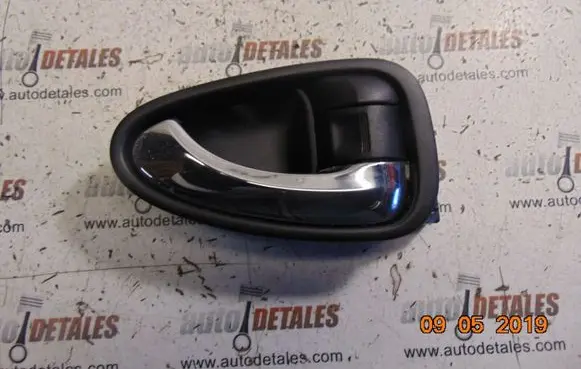 Toyota Avensis T270 Front door interior handle 6920505051