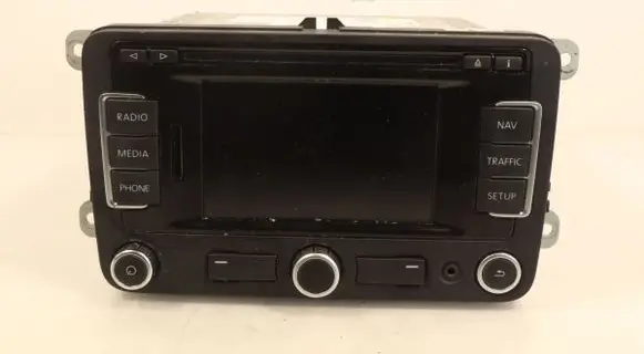 Volkswagen Tiguan Radio/GPS head unit trim 3C0035270B