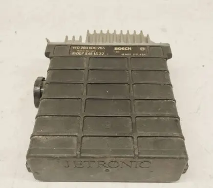 Mercedes-Benz E W124 Engine control unit/module 0075451532 A0075451532 0280800286