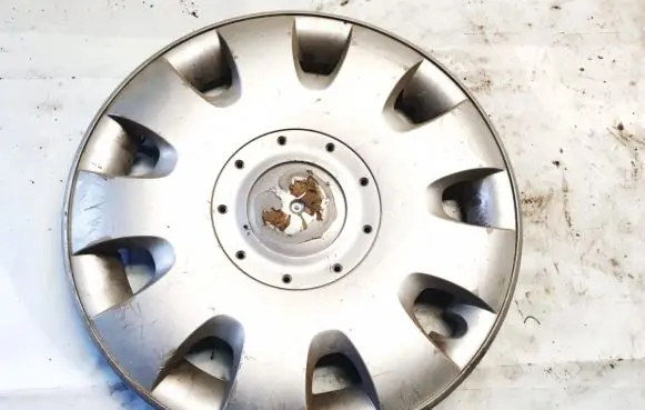 Volkswagen PASSAT B6 R15 wheel hub/cap/trim 1t0601147c