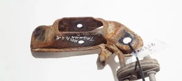 Jaguar X-Type Bracket in trunk/boot 