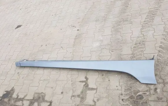 Hyundai i40 Foot area side trim 