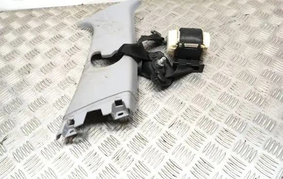 BMW 1 E81 E87 Front seatbelt S27069956 33048192 514370024404