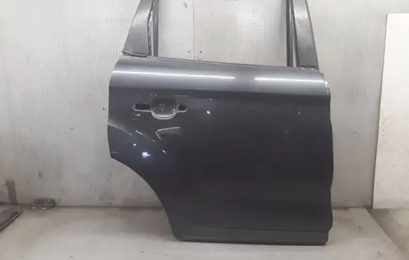 Ford Kuga I Rear door