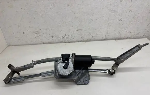 Volvo XC90 Front wiper linkage and motor 30753091
