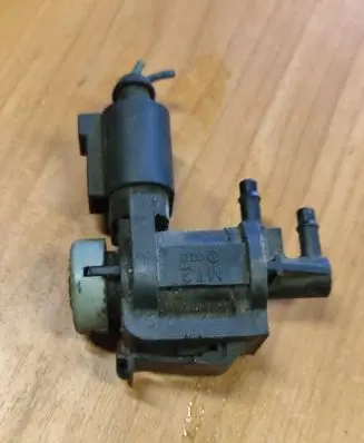 Audi Q5 SQ5 Turbo solenoid valve 1K0906283A