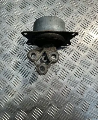 Fiat Croma Engine mount bracket V05729
