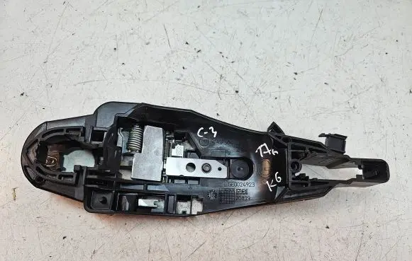 Citroen C3 Rear door exterior handle/bracket 9802977380