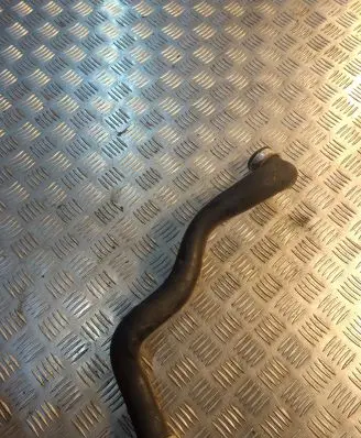 Mercedes-Benz C W204 Engine coolant pipe/hose A2045010782