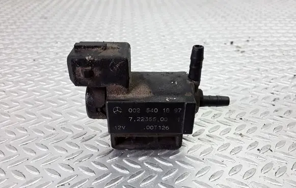 Vacuum valve