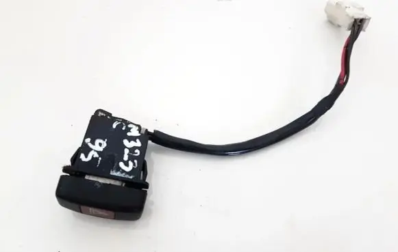 Mazda 323 Hazard light switch 6867a4d 686-7a4d
