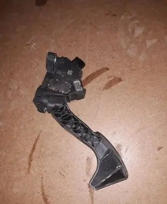 Toyota Auris E180 Accelerator throttle pedal 7811002120