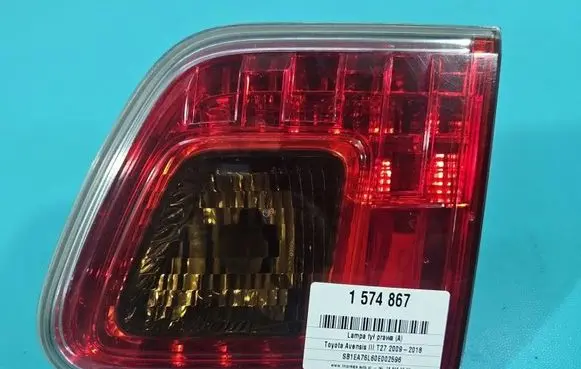 Toyota Avensis T270 Rear/tail lights IMPRK1574867